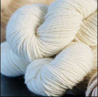 Royal Birch | Worsted | Natural White/Ecru - Green Gable Alpacas